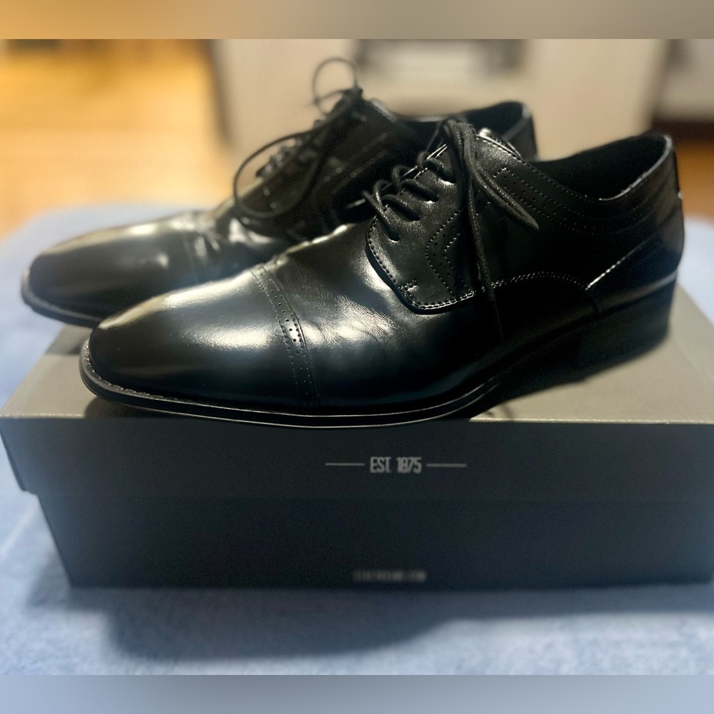 Stacy Adams Black Leather Oxfords